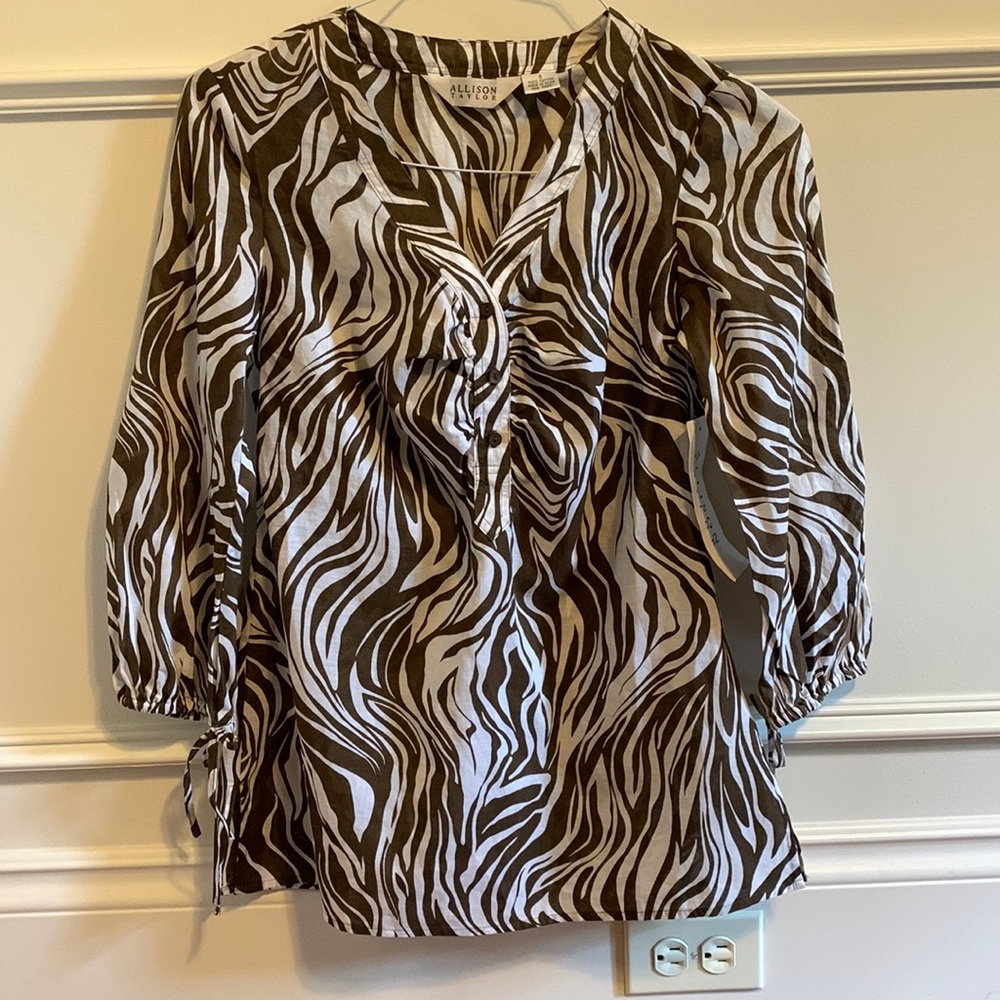 Zebra print Blouse (brown and white) size S